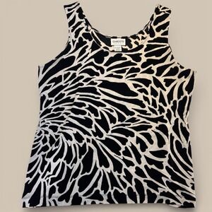 CHICOS TRAVELERS Sleeveless 3 (16 18) XL  Floral Blk Wht Slinky Knit Black Scoop